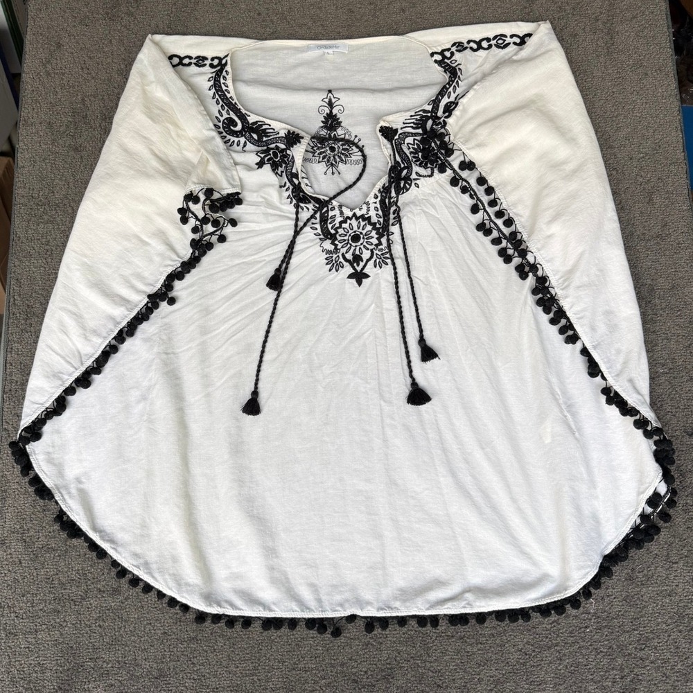 OndadeMar White Embroidered Cotton Poncho Top Pom Pom Trim Tassel Ties Large